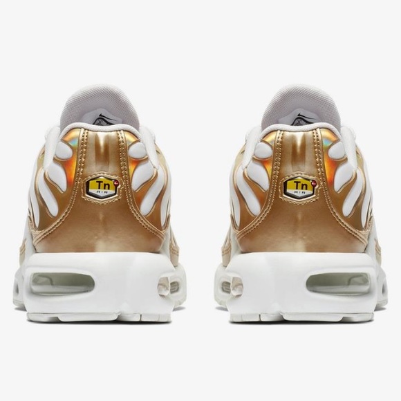 NWOB NIKE AIR MAX PLUS WOMENS SIZE 7.5 - Picture 3 of 11